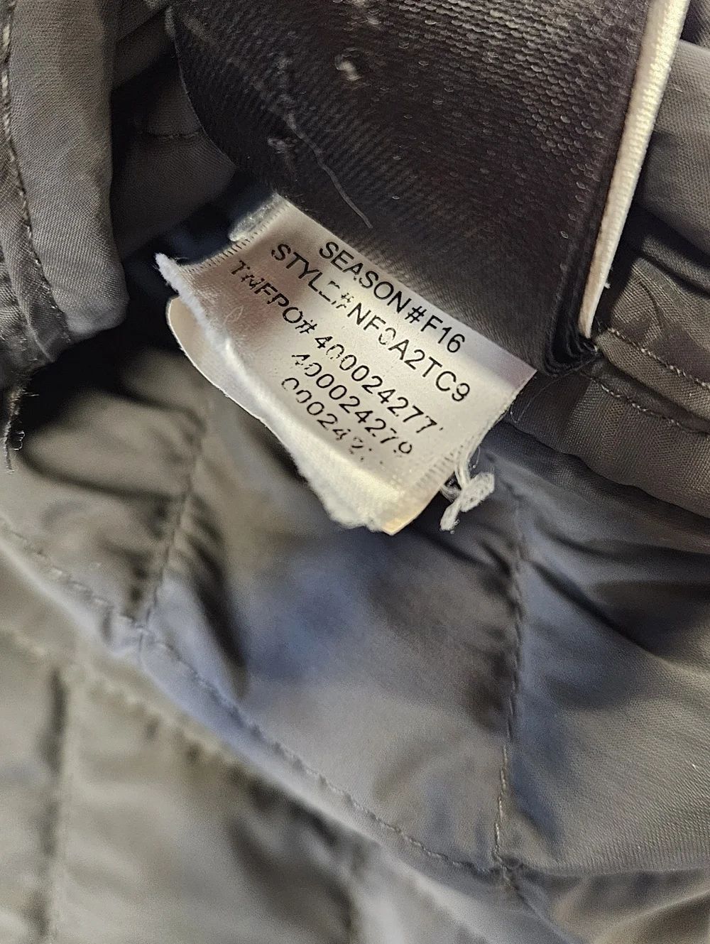 North Face Thermoball Jacket Mens Small Full Zip Quilted Puffer NF0A3JPO Black